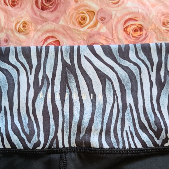 Anthropologie All Fenix biker shorts - Picture 6 of 7